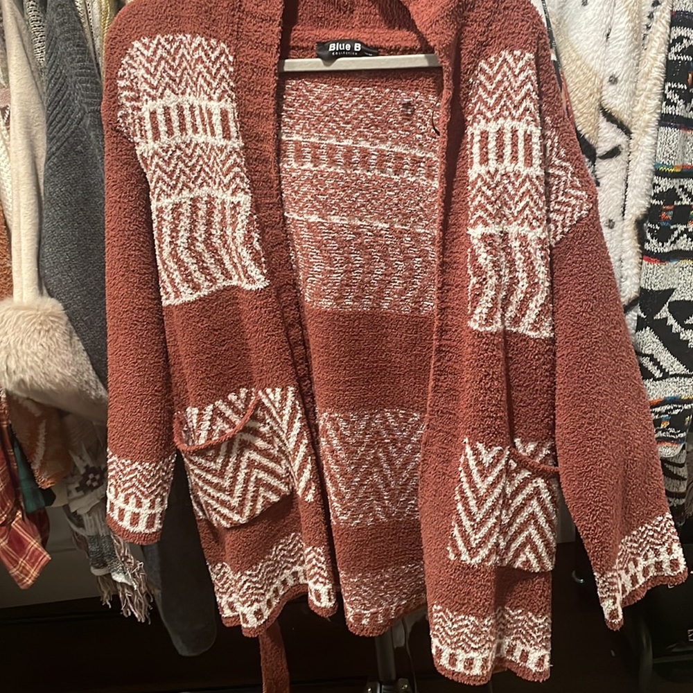 82. CLEARANCE Last 1! Soft pocket Burnt Red/light burgundy Aztec belted cardigan - Picture 9 of 12